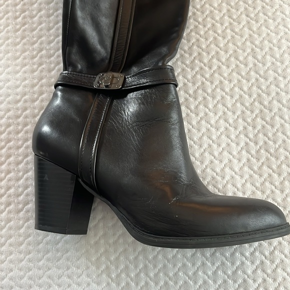 Black Heeled Boots-Excellent Condition. Size 9 - Picture 6 of 12